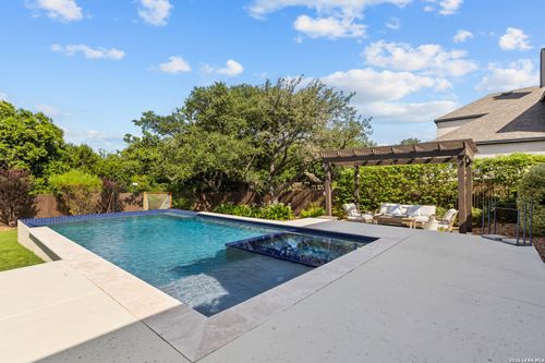 28614 Benedikt Path, Boerne, TX, 78006-5325 | Card Image