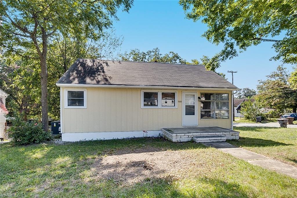 Summit Ave, Greensboro, NC 27405