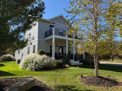 6910 3rd St, Douglas, MI, 49406-5132 | Card Image