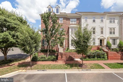 101-8846 Ashgrove House Ln, VIENNA, VA, 22182-5545 | Card Image