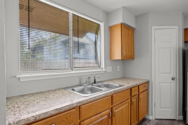 8803 Enchanted Forest Dr, House other with 3 bedrooms, 2 bathrooms and 2 parking in Houston TX | Image 14