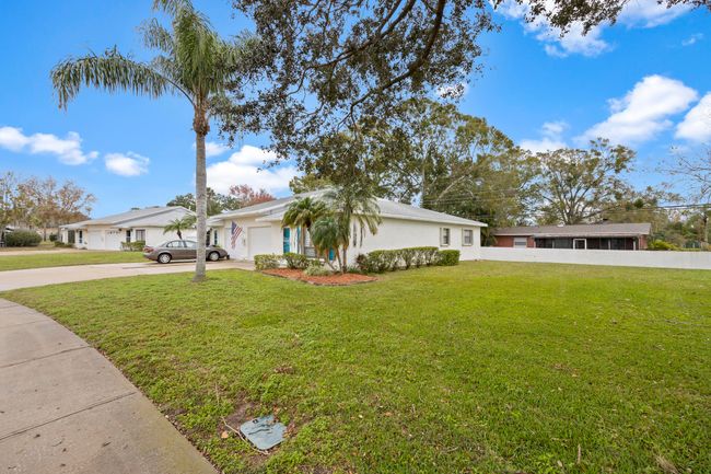 127 - 127 Mcneela Drive, Condo with 2 bedrooms, 2 bathrooms and null parking in Titusville FL | Image 2