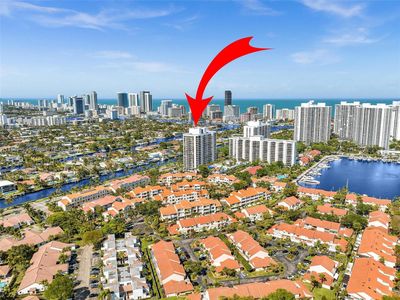 2004 - 3598 Yacht Club Dr, Condo with 2 bedrooms, 2 bathrooms and null parking in Aventura FL | Image 2