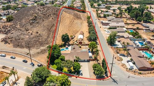 1390 Corona Ave, Norco, CA, 92860-3003 | Card Image