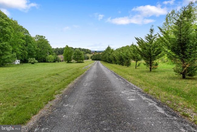 1982 Whyte Ln, House other with 3 bedrooms, 3 bathrooms and null parking in SPRING GROVE PA | Image 64