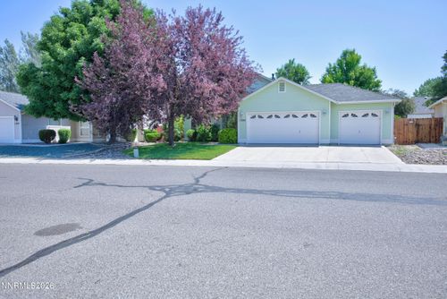 1344 Windsor Dr, Gardnerville, NV, 89410-5836 | Card Image