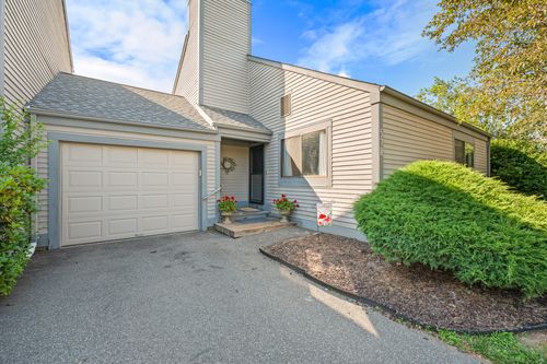 578-578 Pilgrim Hbr, Wallingford, CT, 06492-5445 | Card Image