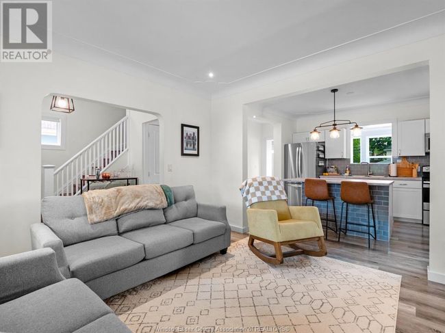1454 Moy Ave, House other with 5 bedrooms, 2 bathrooms and null parking in Windsor ON | Image 8