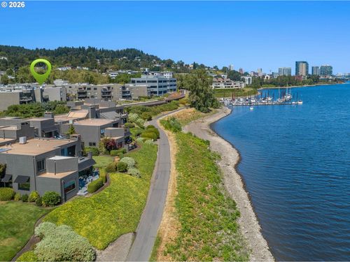 2-5640 S Riverside Ln, Portland, OR, 97239-5922 | Card Image