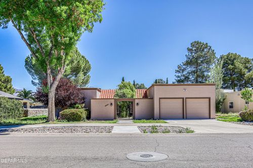 4945 Vista Grande Cir, El Paso, TX, 79922-1736 | Card Image