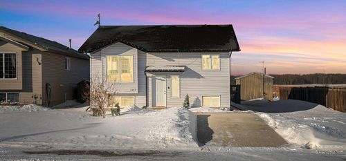 5412 50 St, Kitscoty, AB, T0B2P0 | Card Image
