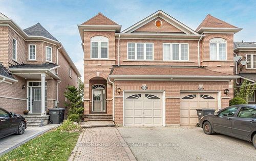 3330 Fountain Park Ave, Mississauga, ON, L5M7E2 | Card Image