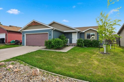 3915 Gallatin Ave, Spearfish, SD, 57783-9501 | Card Image