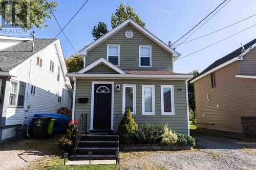 74 London St, Sault Ste. Marie, ON, P6A2S4 | Card Image