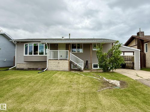5032 45 St, Lamont, AB, T0B2R0 | Card Image