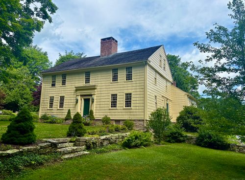 579 Taugwonk Rd, Stonington, CT, 06378-1805 | Card Image