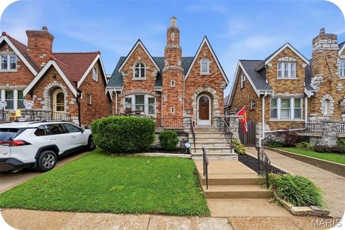 5239 Oleatha Ave, Saint Louis, MO, 63139-1337 | Card Image