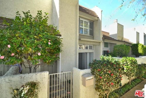 d-4241 Colfax Ave, Studio City, CA, 91604-2957 | Card Image