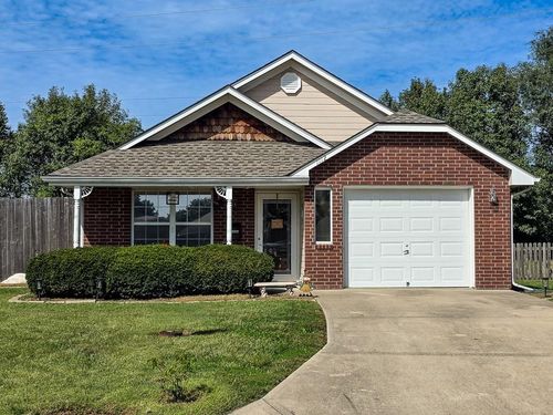 1112 Sw Blue Branch Dr, Grain Valley, MO, 64029-9084 | Card Image