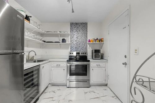 201-4043 Nw 16th St, Lauderhill, FL, 33313-5819 | Card Image