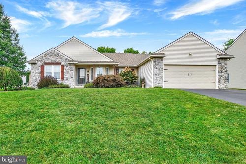 593 Harvest Dr, York, PA, 17404-7808 | Card Image