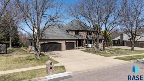 904 W Chicory Ln, Sioux Falls, SD, 57108-2810 | Card Image