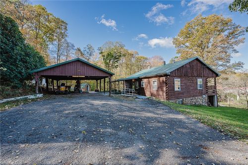 1504 Gamble Road, E/W Wheatfield Twp, PA, 15944 | Card Image