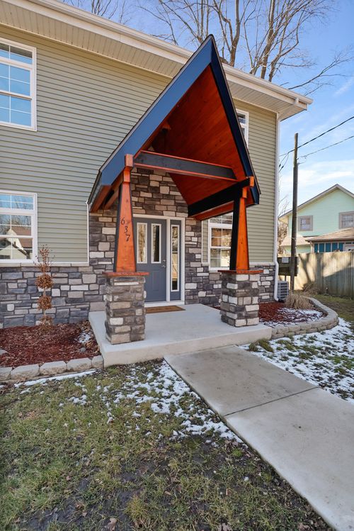 637 Holton Rd, Laporte, IN, 46350-2020 | Card Image