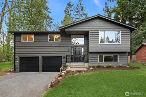 13307 Ne 77th St, Redmond, WA, 98052-4026 | Card Image