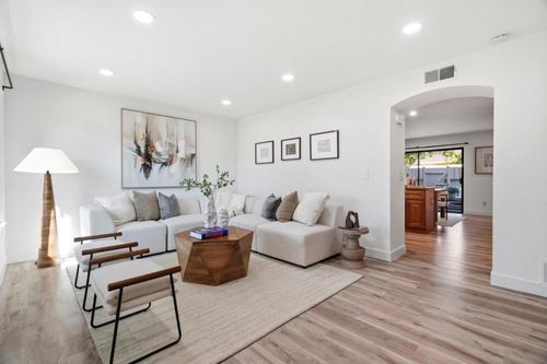 658 Picasso Ter, Sunnyvale, CA, 94087 | Card Image