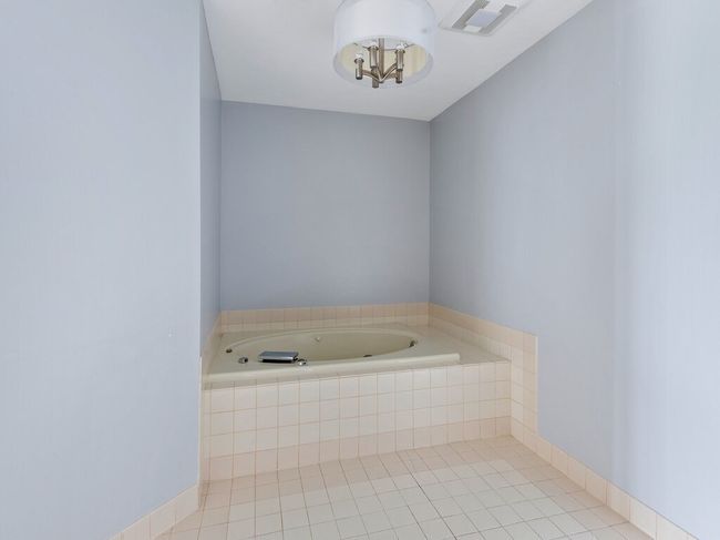 APT-831 - 65 Lake Ave, Condo with 2 bedrooms, 2 bathrooms and 1 parking in Worcester MA | Image 25