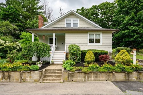 38 Maplewood Ave, Holbrook, MA, 02343-1024 | Card Image
