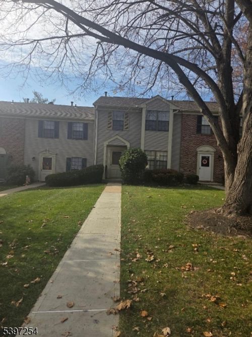 279 English Pl, Basking Ridge, NJ, 07920-2748 | Card Image