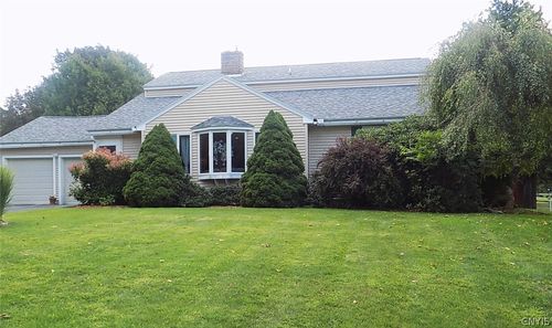 5 Lower Woods Rd S, Utica, NY, 13501-6633 | Card Image