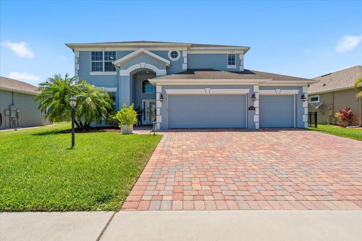 Hollisten Cir, Melbourne, FL 32940