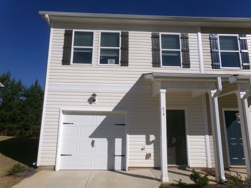 410 Oakwood Dr Nw, Milledgeville, GA, 31061-6692 | Card Image
