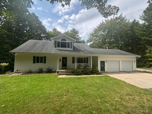 2940 Brown Fire Ln Nw, Williamsburg, MI, 49690-9364 | Card Image