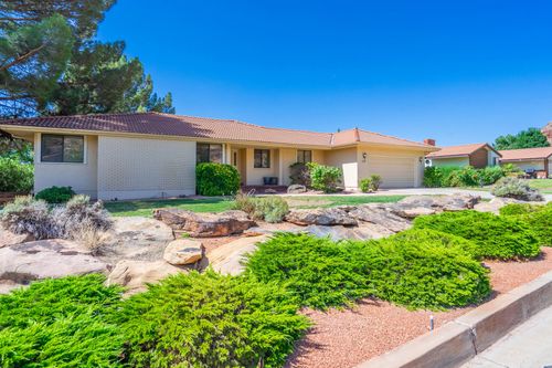 1151 Escalante Dr, St. George, UT, 84790-7615 | Card Image