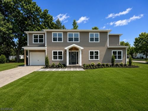 126 Fieldstone Dr, Springfield, NJ, 07081-2607 | Card Image