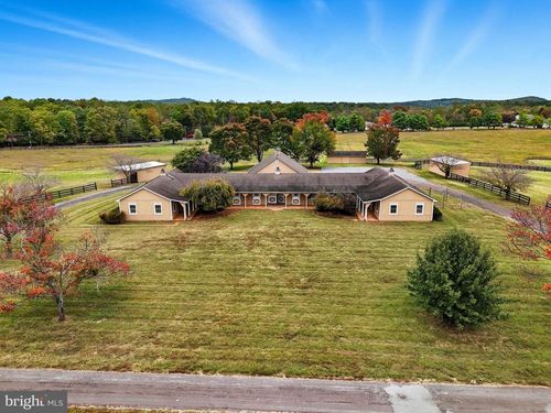 8021 Olympic Way, CULPEPER, VA, 22701-7259 | Card Image