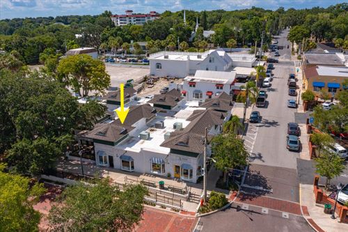 2-237 W 4th Ave, MOUNT DORA, FL, 32757-5599 | Card Image