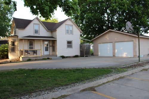 621 Delaware Ave Sw, Orange City, IA, 51041-1950 | Card Image