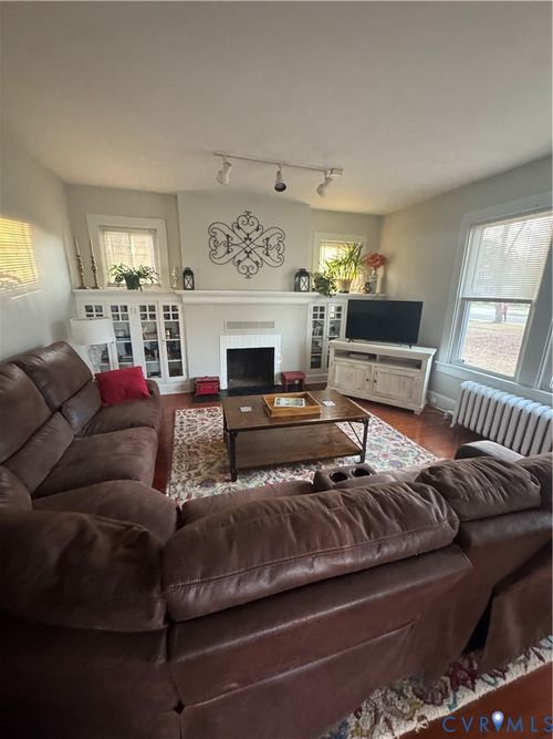 145 Carroll Ave, Colonial Heights, VA, 23834-3718 | Card Image