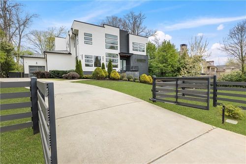 1546 Windsor Pkwy Ne, Brookhaven, GA, 30319-2742 | Card Image