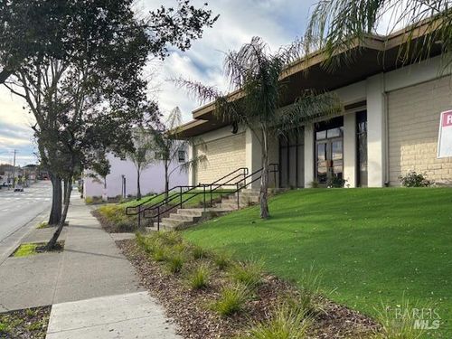 200 Washington Street, Petaluma, CA, 94952 | Card Image