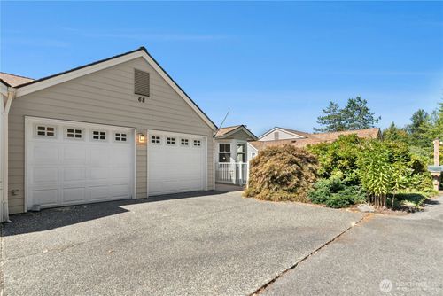 2252-22541 Se 42nd Ct, Issaquah, WA, 98029-7241 | Card Image