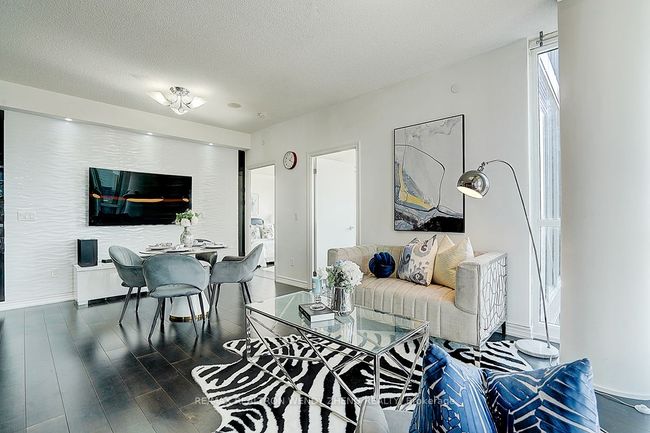 1102 - 52 Forest Manor Rd, Condo with 2 bedrooms, 2 bathrooms and 1 parking in North York ON | Image 5