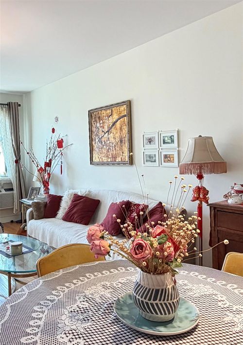 516-31-35 31st Street, New York, NY, 11106 | Card Image