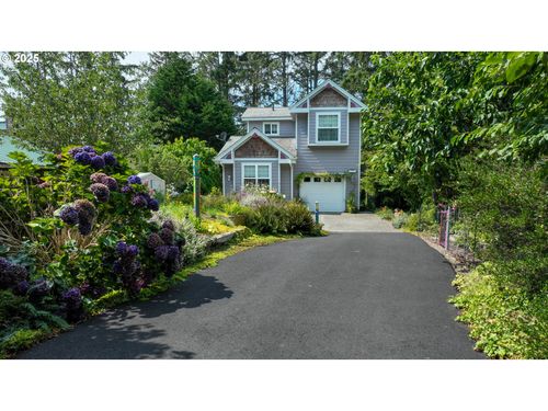 38 3rd St W, Chinook, WA, 98614-1342 | Card Image