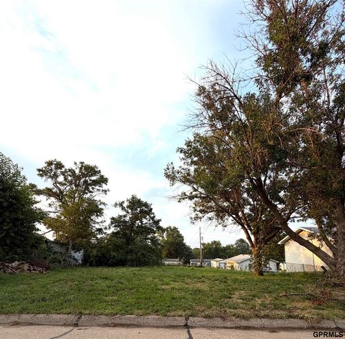 1118 8th St, Auburn, NE, 68305-1114 | Card Image